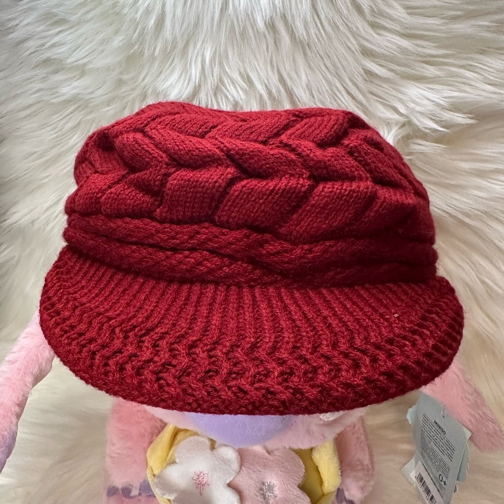 Stylish Red Knit Women's Hat - Picture 2 of 2